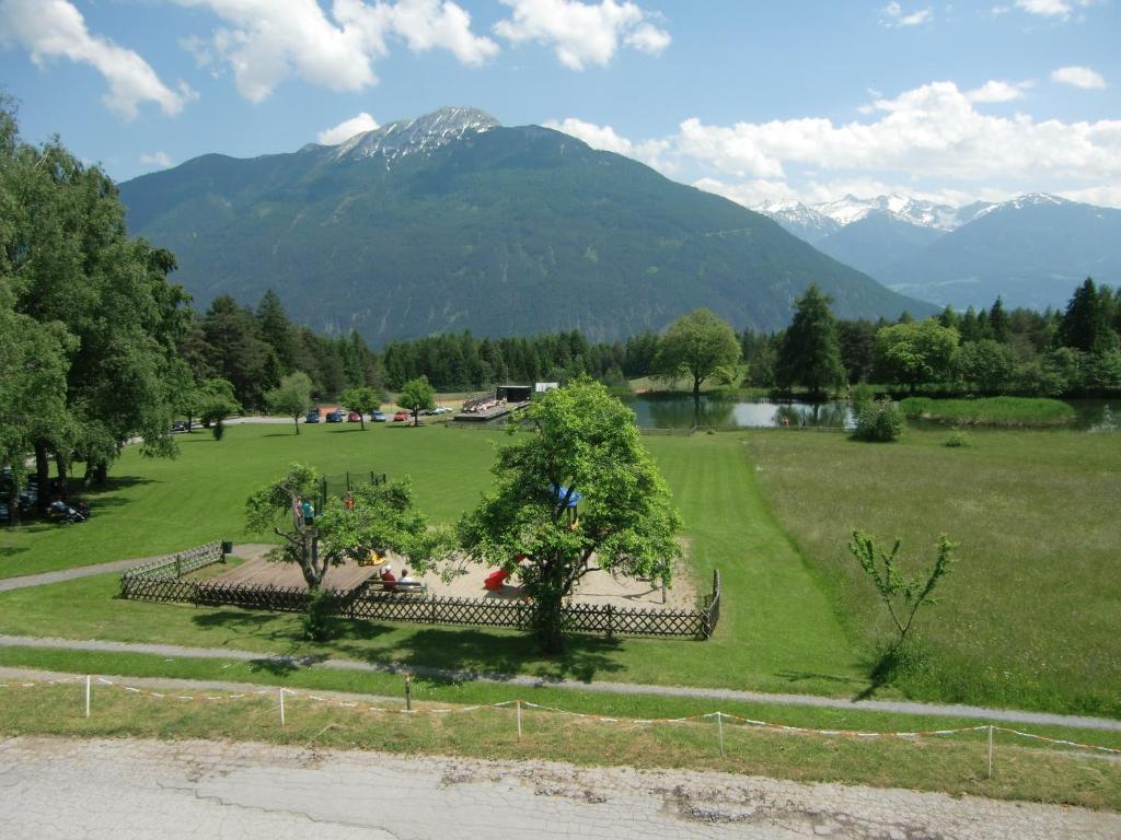 Linserhof Bed&Breakfast Имст Екстериор снимка